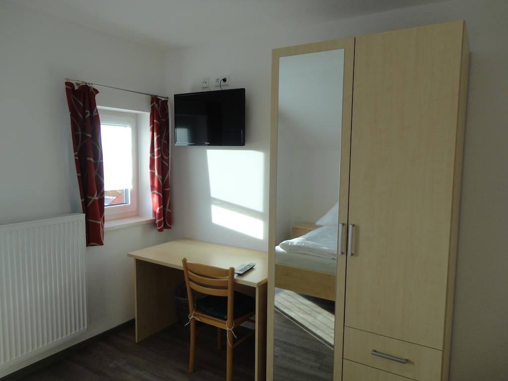 Gasthof Reif Ursensollen Room photo